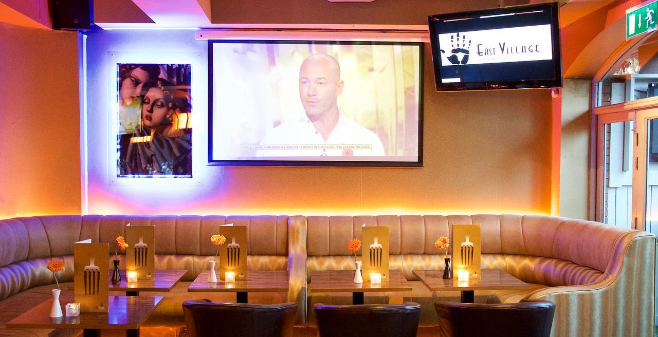 East Village Hotel コーク エクステリア 写真